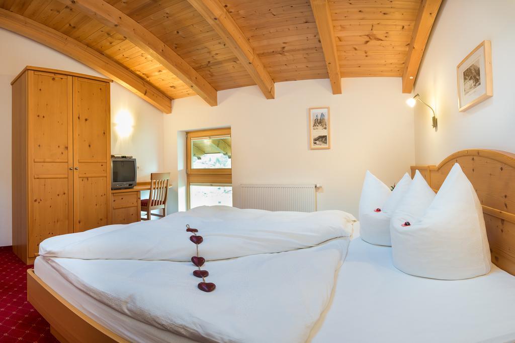 Haus Fernblick Hotel Neustift im Stubaital Kamer foto