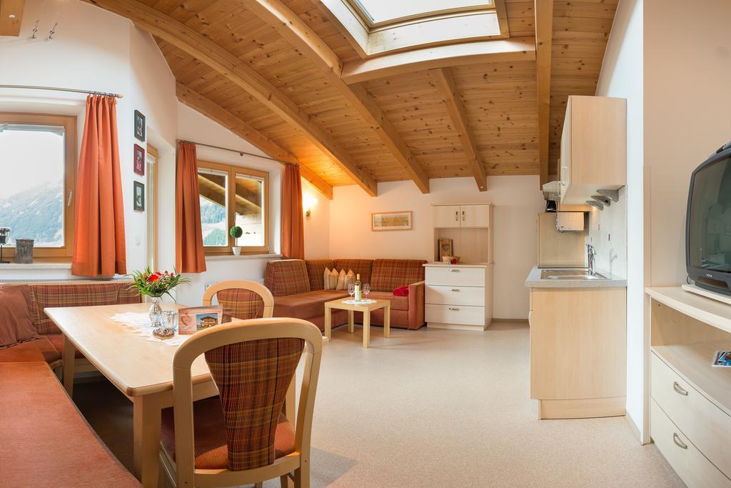Haus Fernblick Hotel Neustift im Stubaital Kamer foto