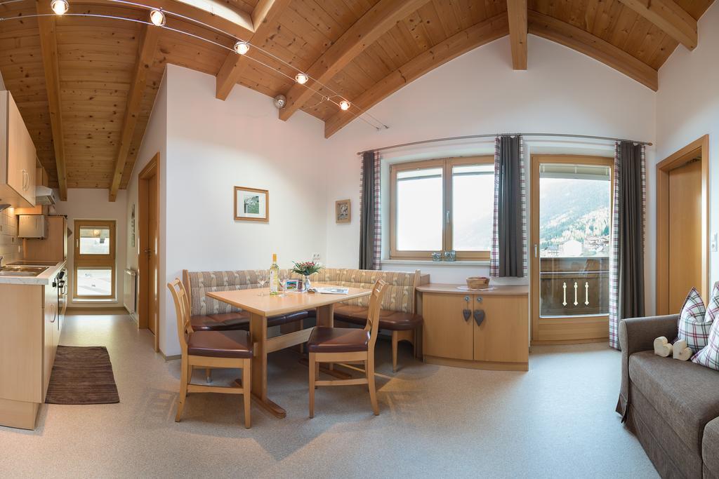 Haus Fernblick Hotel Neustift im Stubaital Kamer foto