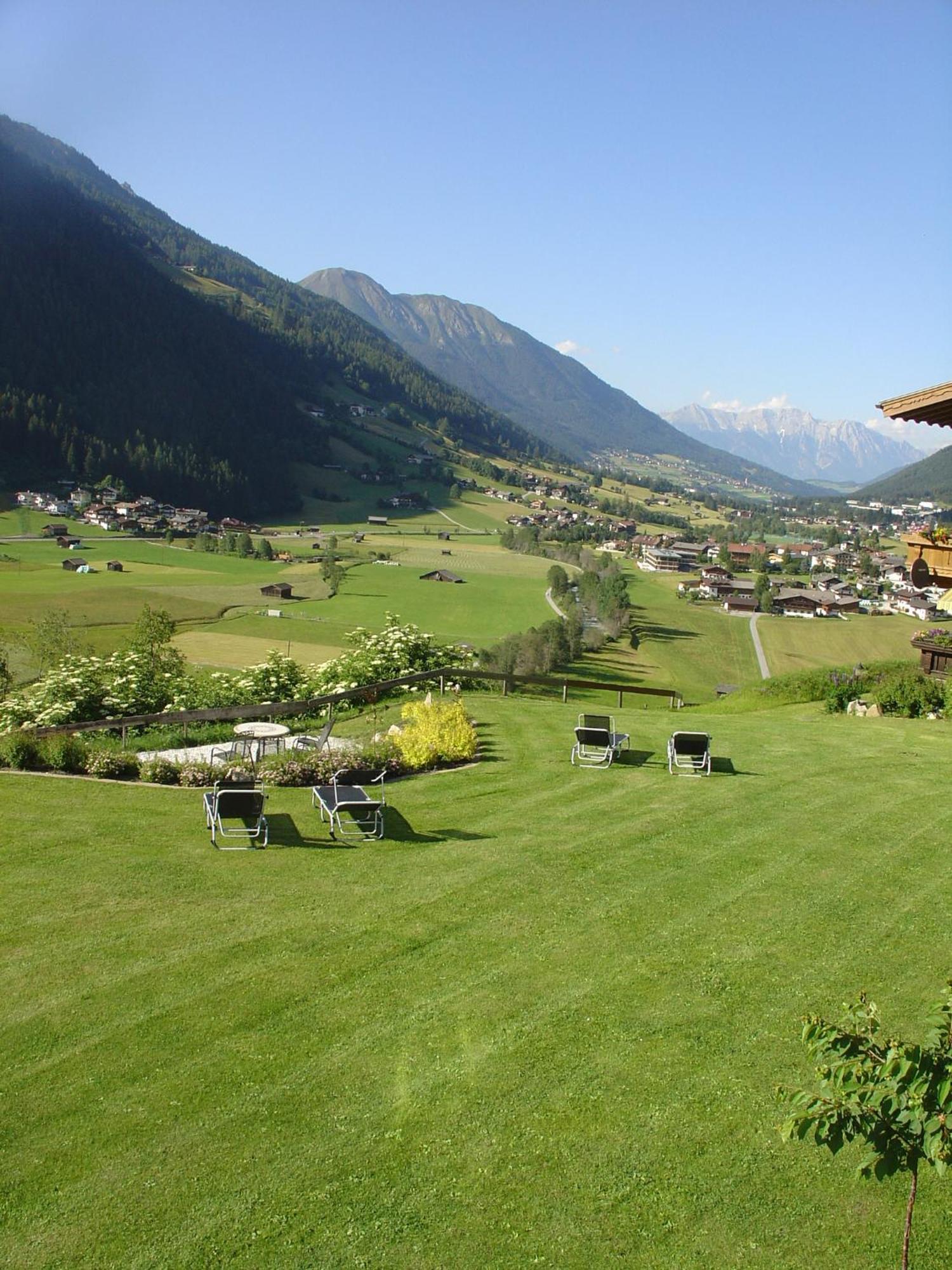 Haus Fernblick Hotel Neustift im Stubaital Buitenkant foto
