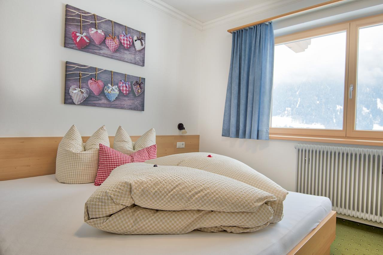 Haus Fernblick Hotel Neustift im Stubaital Buitenkant foto