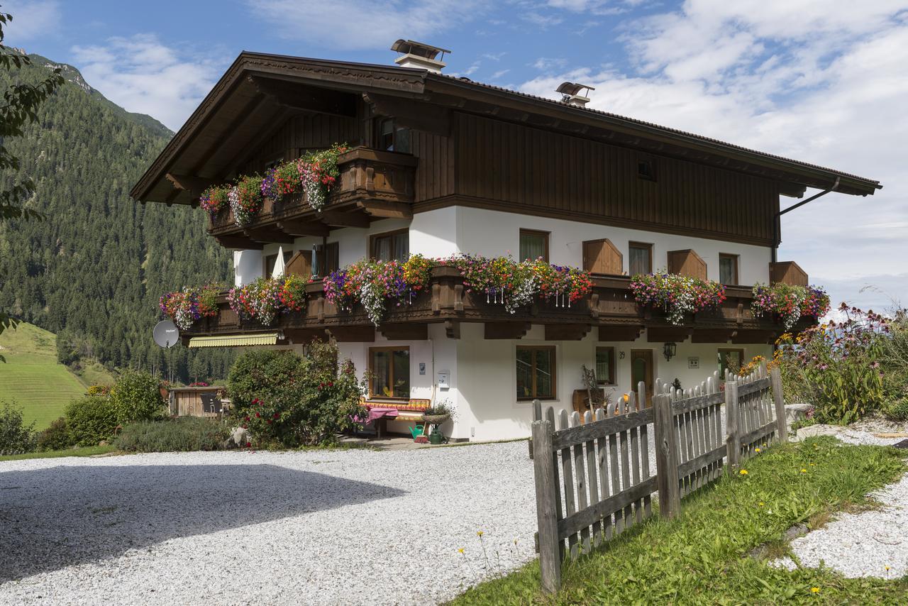 Haus Fernblick Hotel Neustift im Stubaital Buitenkant foto